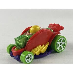 Mexican Food Chef / Taco Stand Worker Small Gift Taco On Wheels Die-Cast Toy Car